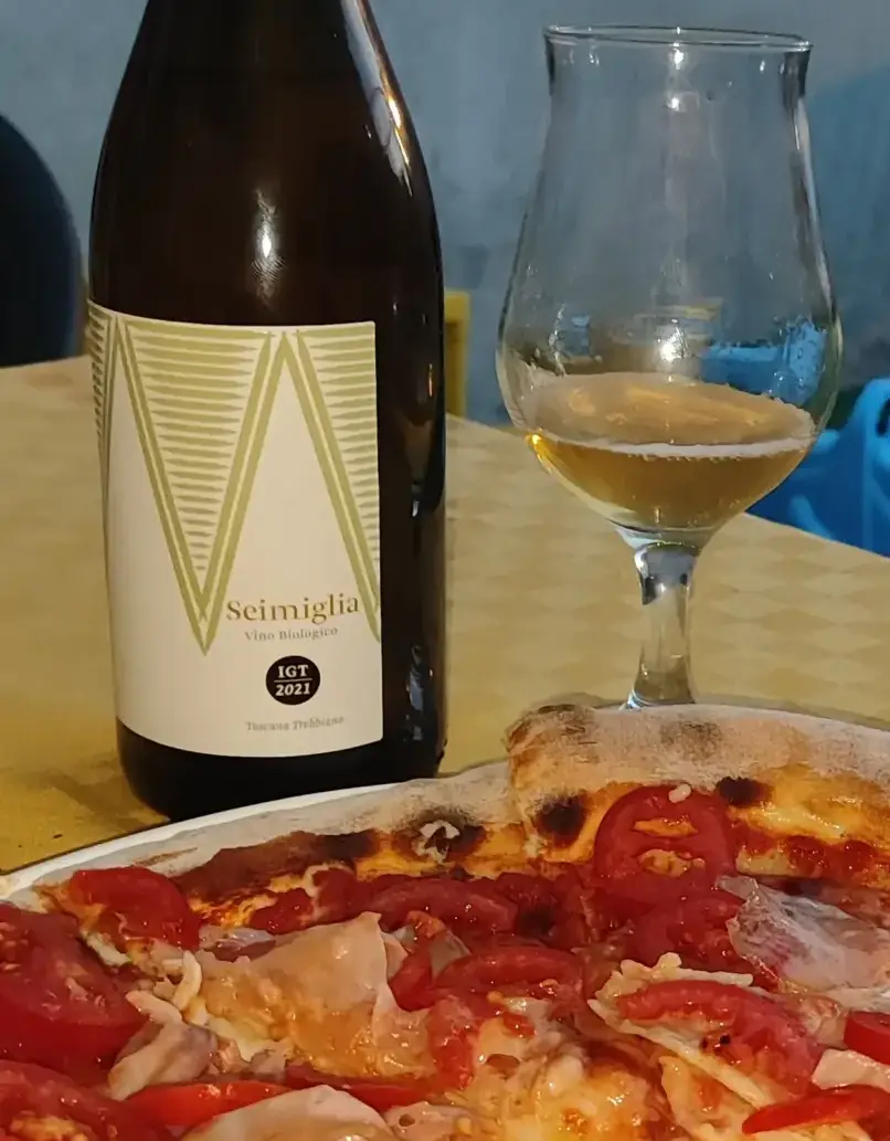 Trebbiano Seimiglia Colle di Bordocheo abbinato a pizza stracchino e crudo